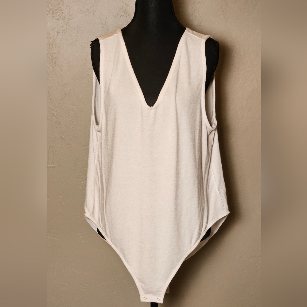 [GAP] Sleeveless Bodysuit ♡ Never Worn ♡ 《XXL》